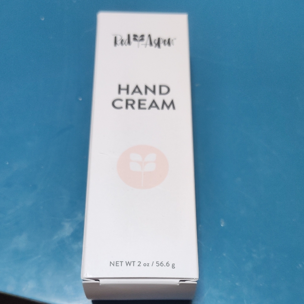 Red Aspen Hand Cream - White